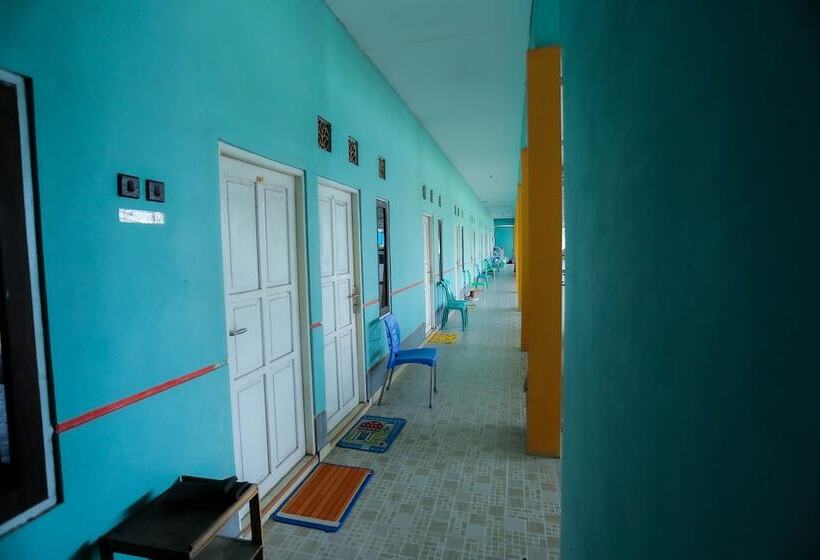 호텔 Penginapan Mba Ros