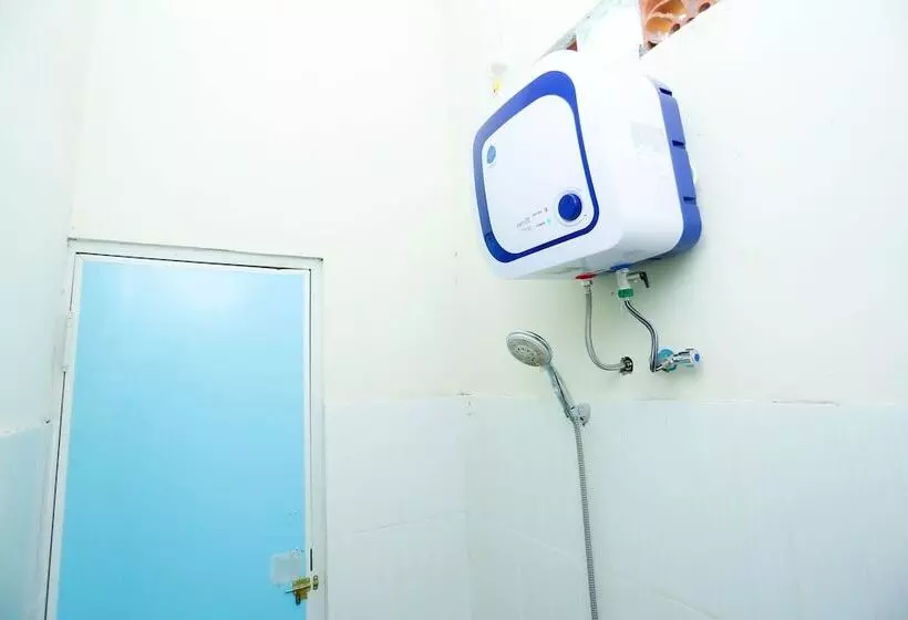 ホテル Penginapan Mba Ros