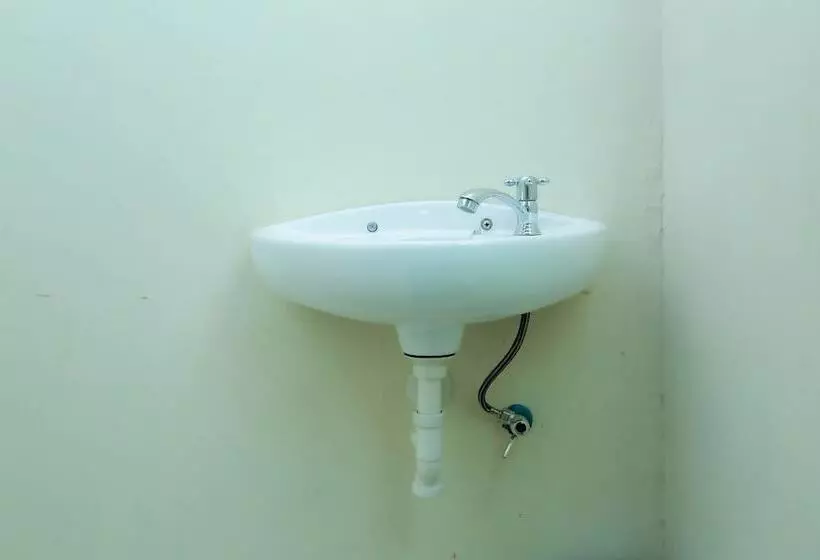 ホテル Penginapan Mba Ros