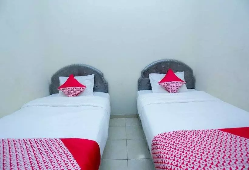 ホテル Penginapan Mba Ros