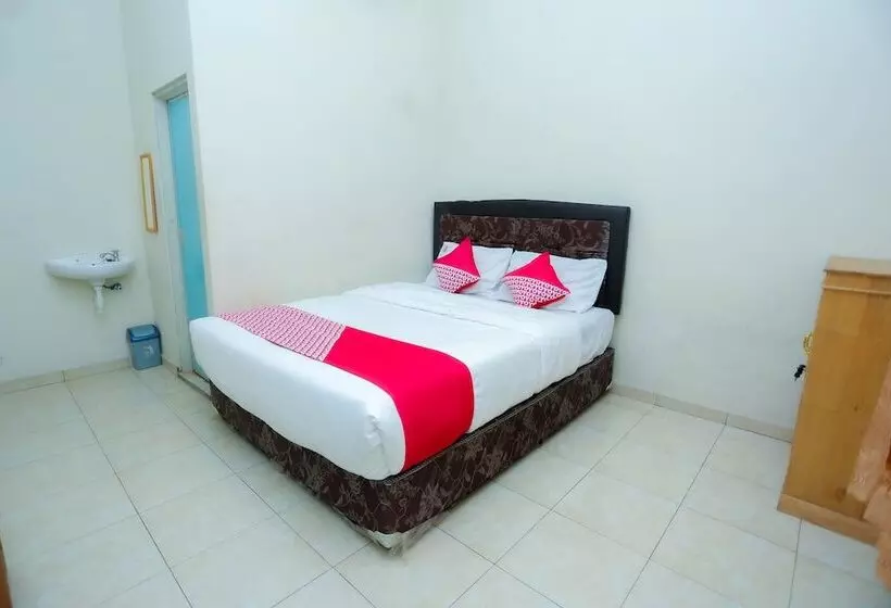ホテル Penginapan Mba Ros