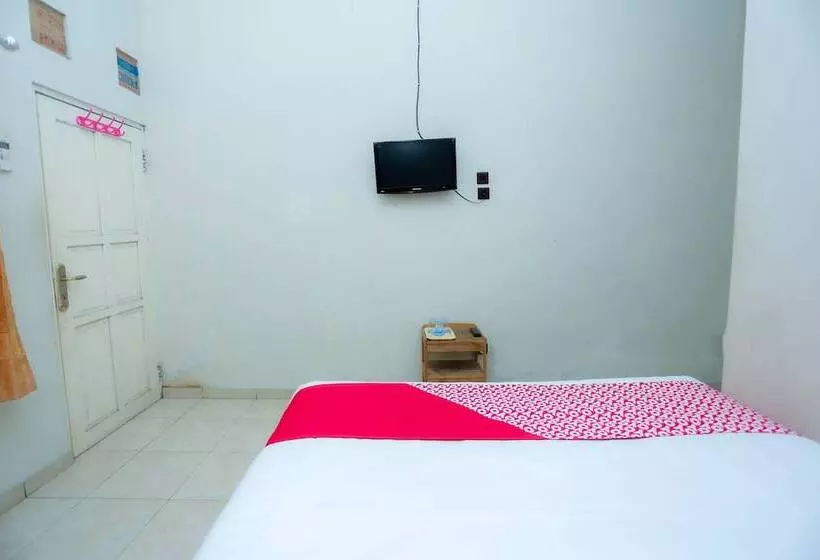 ホテル Penginapan Mba Ros