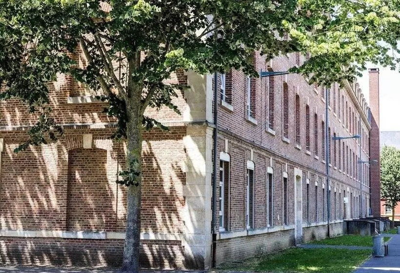 Auberge De Jeunesse Hi Amiens