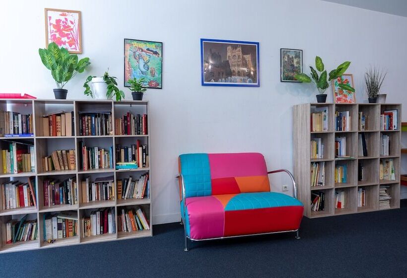 هاستل Auberge De Jeunesse Hi Amiens