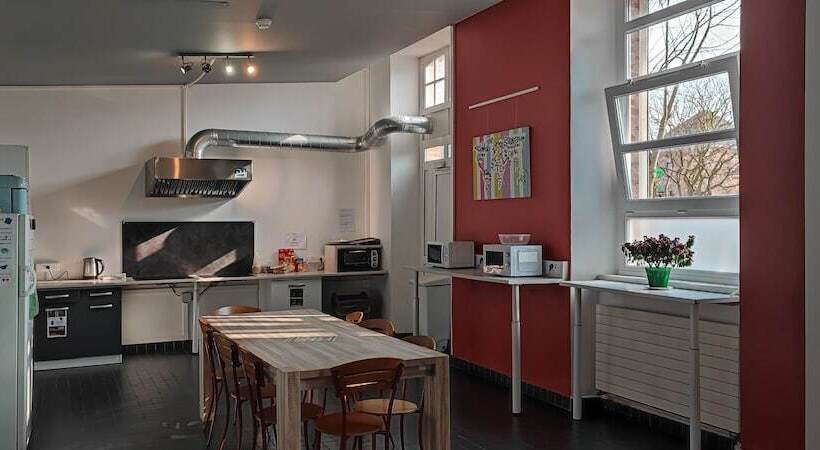 هاستل Auberge De Jeunesse Hi Amiens