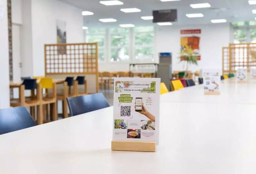 Auberge De Jeunesse Hi Amiens