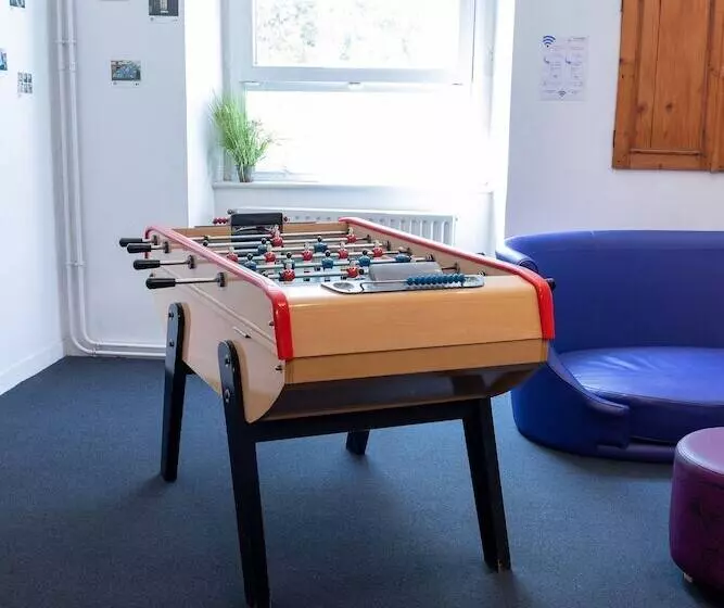 Auberge De Jeunesse Hi Amiens