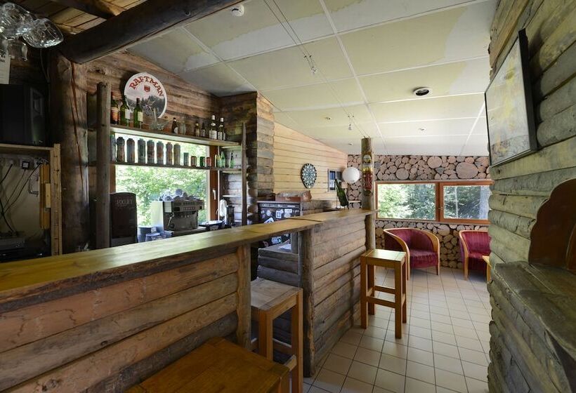 فندق صغير Auberge De Jeunesse Hi Séez