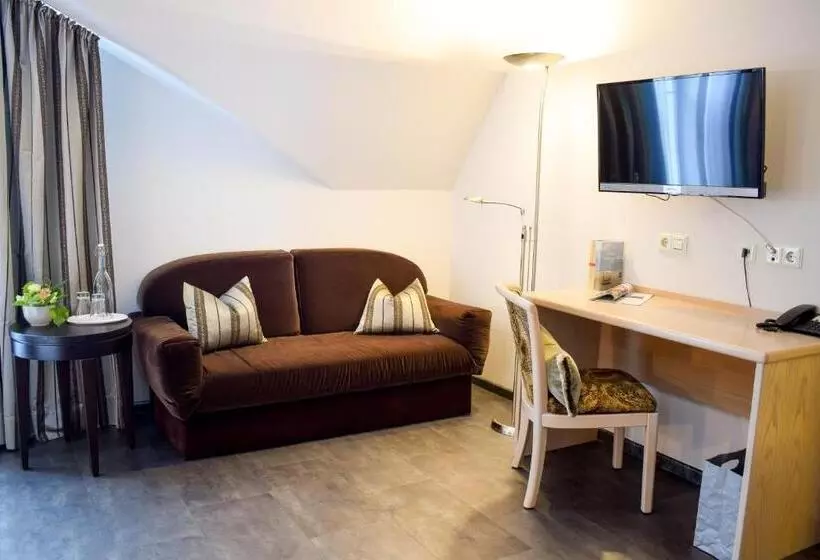 Castell Hotel & Restaurant