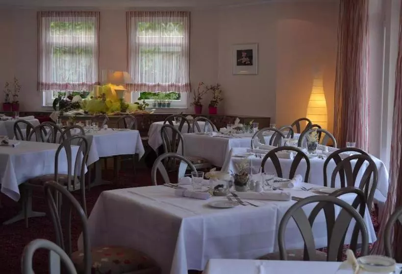 Castell Hotel & Restaurant