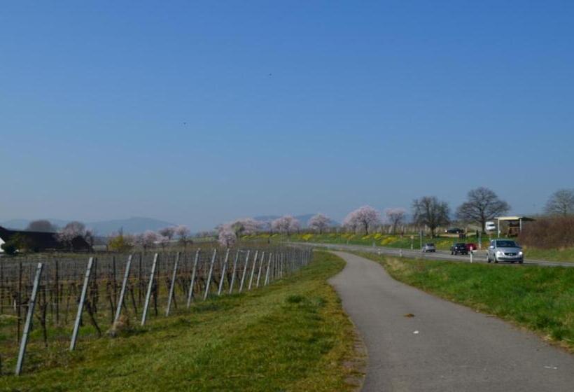 Castell Hotel & Restaurant