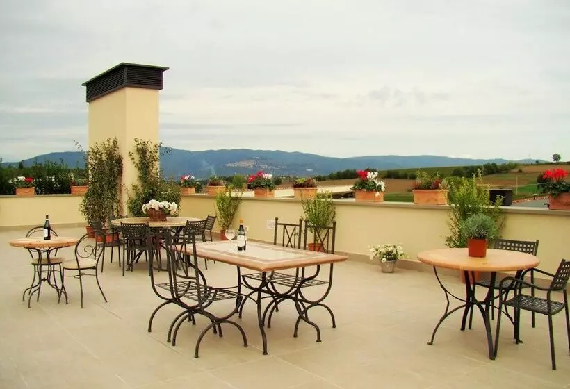 簡易ホテル Cortona Golf & Spa Resort