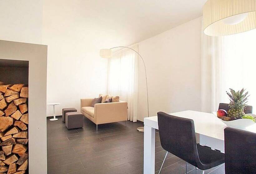 簡易ホテル Cortona Golf & Spa Resort