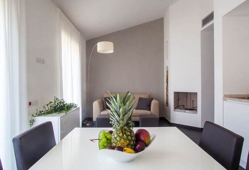 簡易ホテル Cortona Golf & Spa Resort