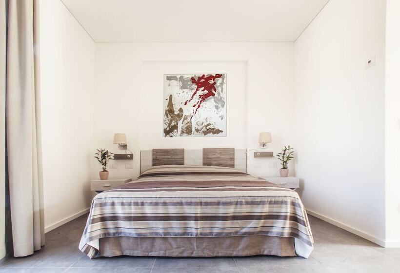 簡易ホテル Cortona Golf & Spa Resort