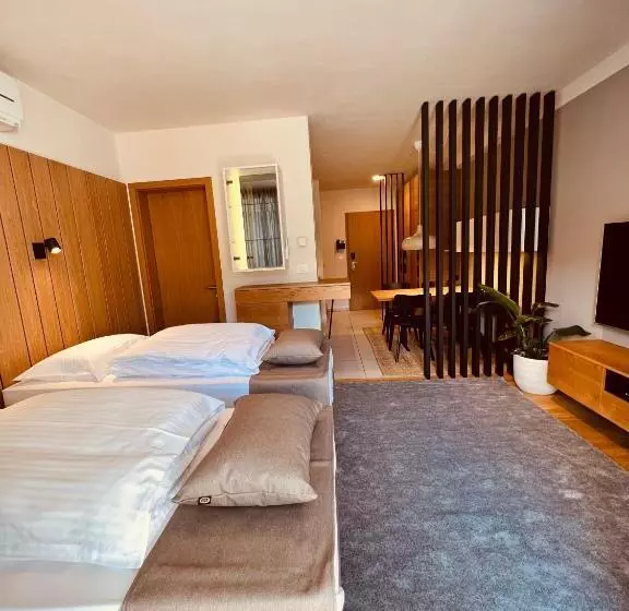 هتل Na Vasi Restavracija In Prenočišča
