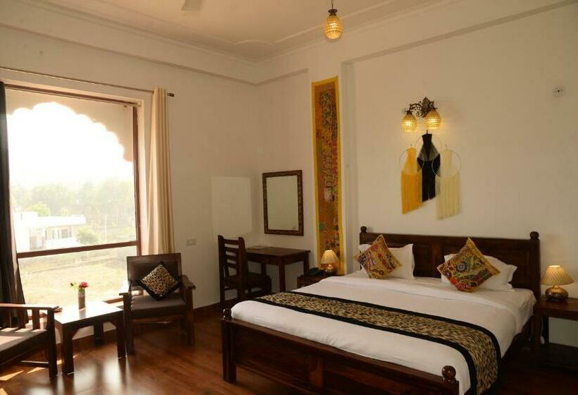 ホテル Omak Tiger Seven