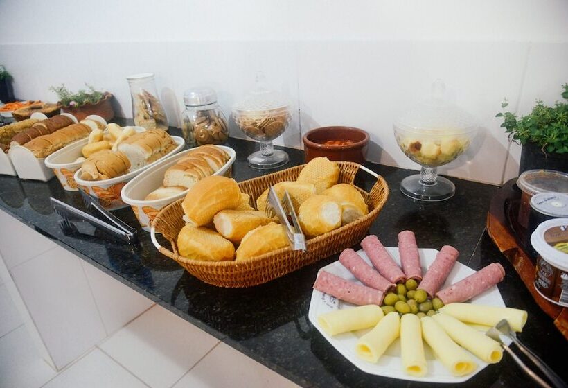 هتل Pousada Serra Azul