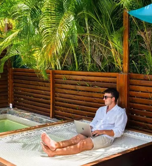 Kawan Bay Suites