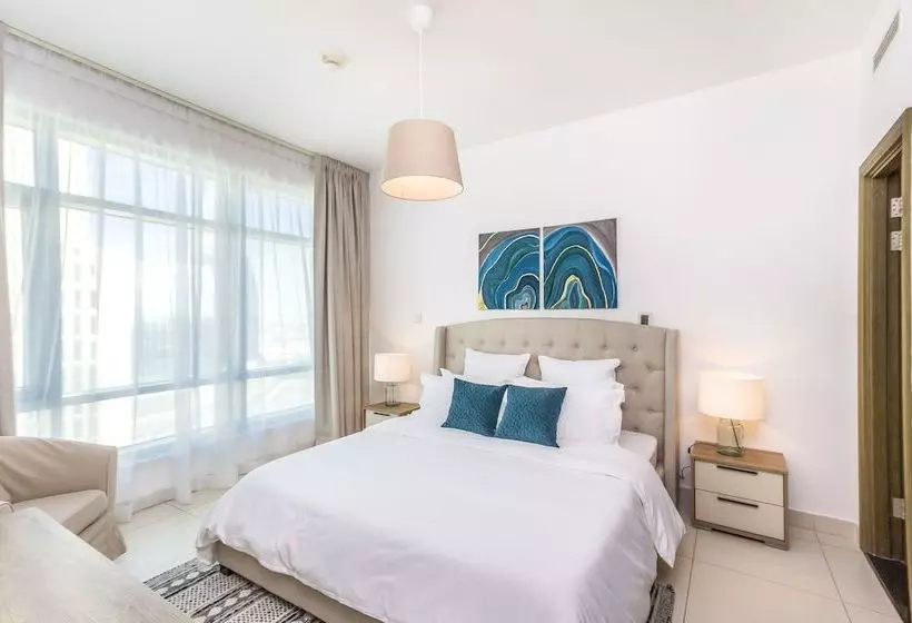 اقامتگاه Driven Holiday Homes  Loft East