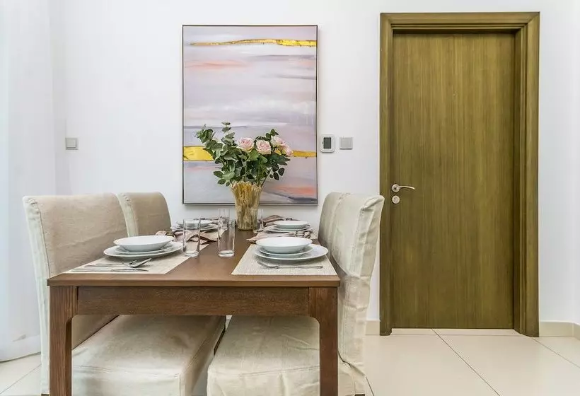 اقامتگاه Driven Holiday Homes  Loft East