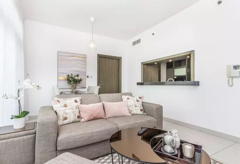 اقامتگاه Driven Holiday Homes  Loft East