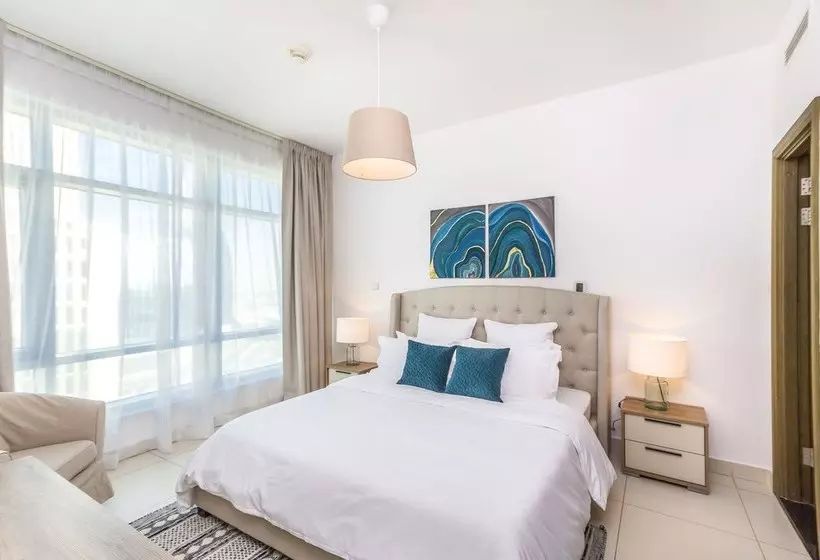 اقامتگاه Driven Holiday Homes  Loft East