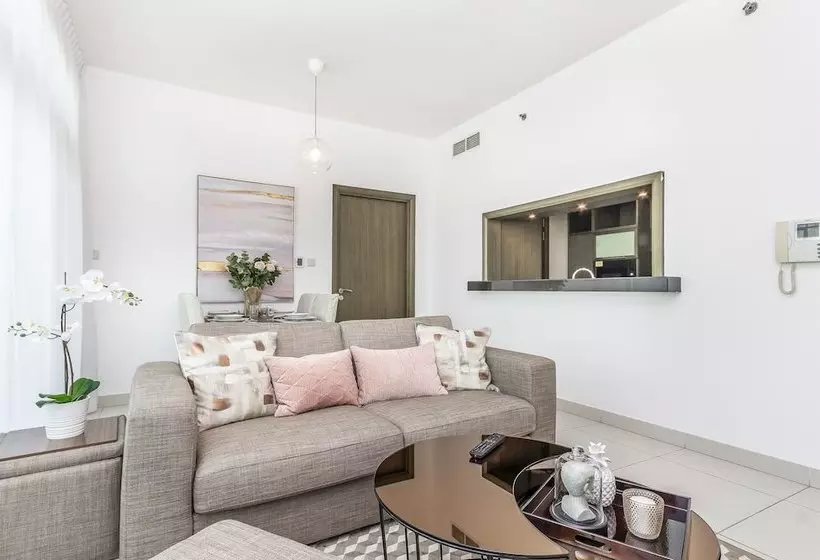 اقامتگاه Driven Holiday Homes  Loft East