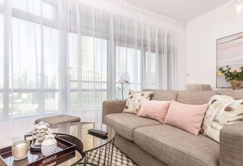 اقامتگاه Driven Holiday Homes  Loft East