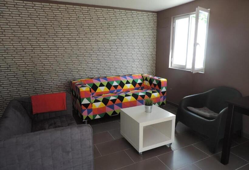 Albergue Pensión Cabo Da Vila