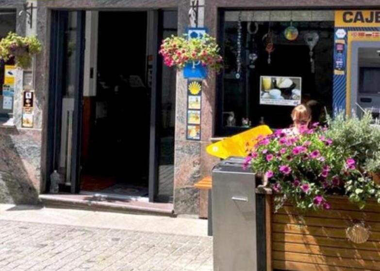 Albergue Pensión Cabo Da Vila