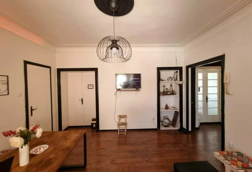 Downtown Belgrade Hostel And Apartments
