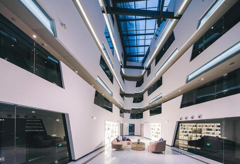 Atour Hotel Huzhou Dongwu