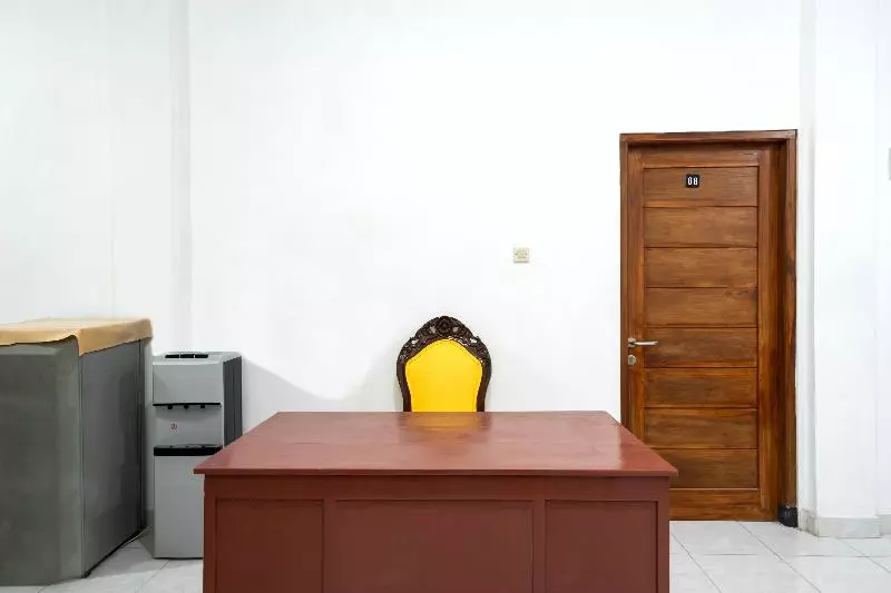 Hotelli Oyo 2098 Homestay Kk