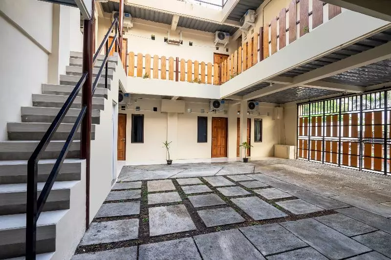 Hotelli Oyo 2098 Homestay Kk
