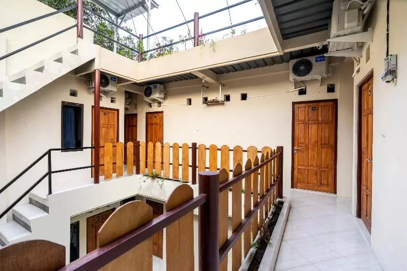 Hotelli Oyo 2098 Homestay Kk