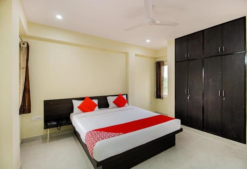 ホテル Oyo 43050  Royal Residency