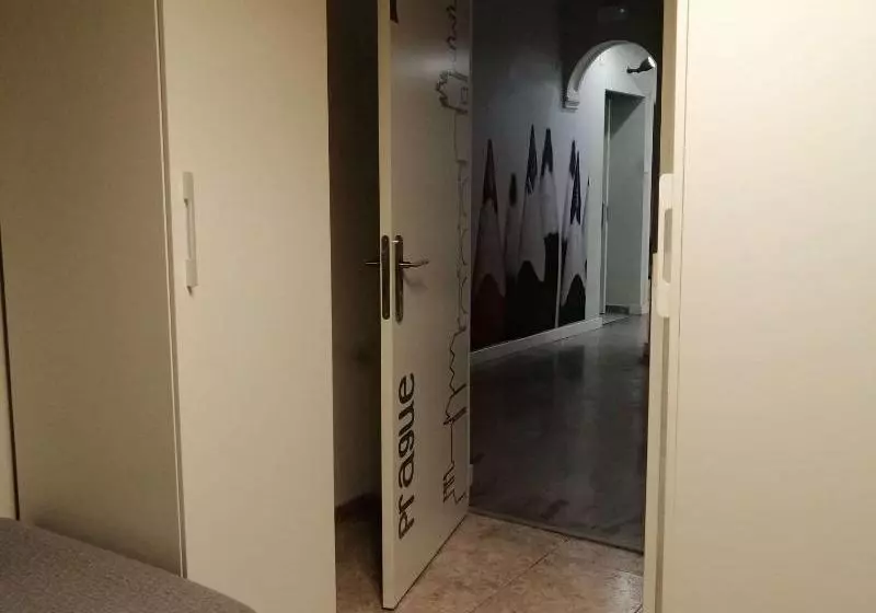 پانسیون Dos Torres Peregrin Tuk