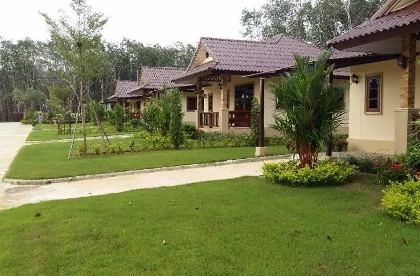 リゾートホテル Dachatorn Village