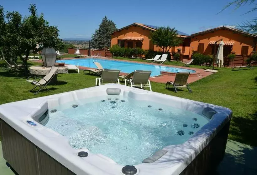 هتل Il Borgo Dell'ulivo