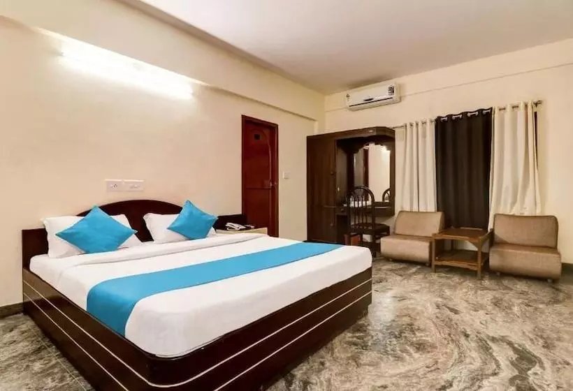 Hotelli O East Nada Formerly Rvees Regency