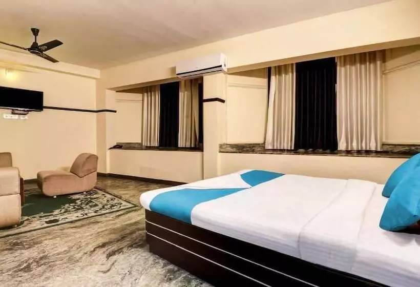 Hotelli O East Nada Formerly Rvees Regency