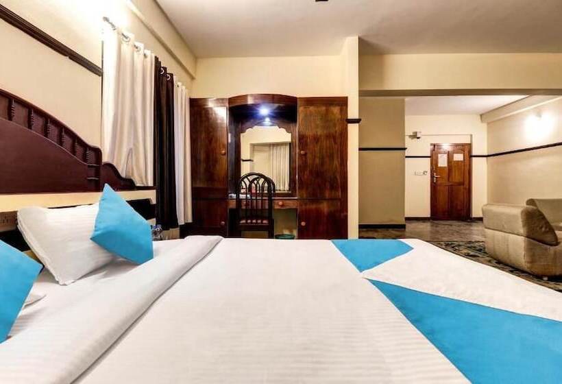 בית מלון כפרי O East Nada Formerly Rvees Regency