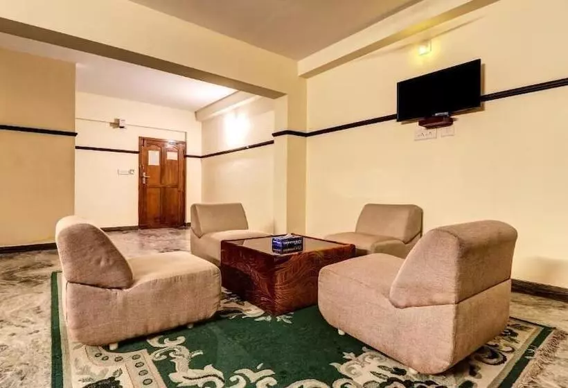 Hotelli O East Nada Formerly Rvees Regency