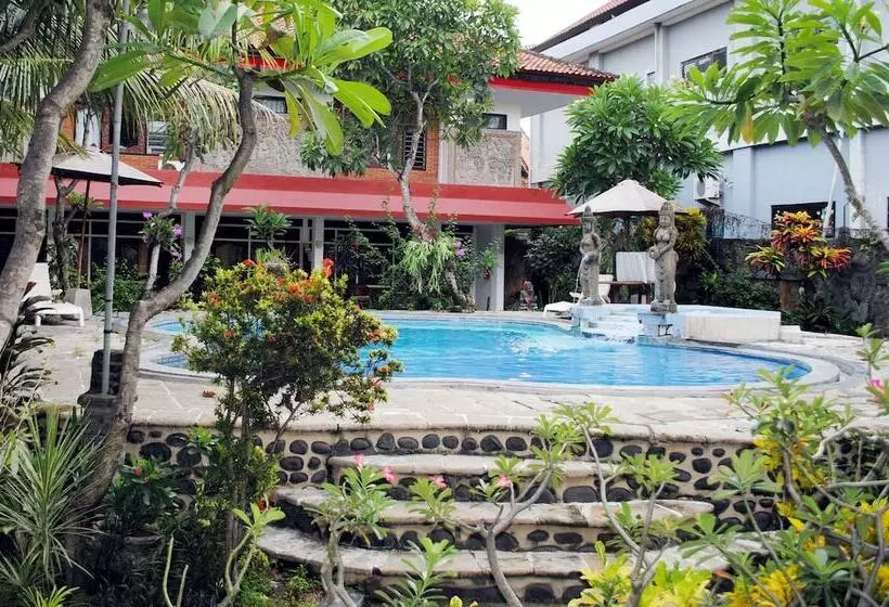 ホテル Warna Kedaton  And Meeting