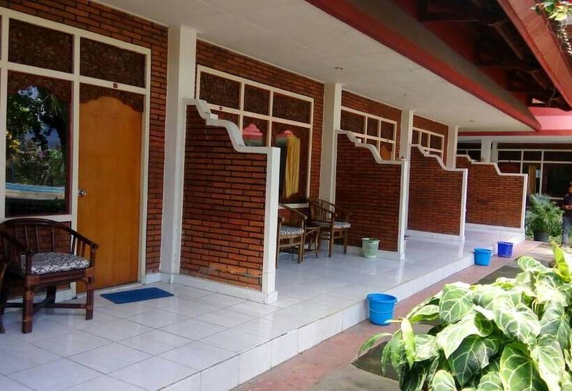 ホテル Warna Kedaton  And Meeting