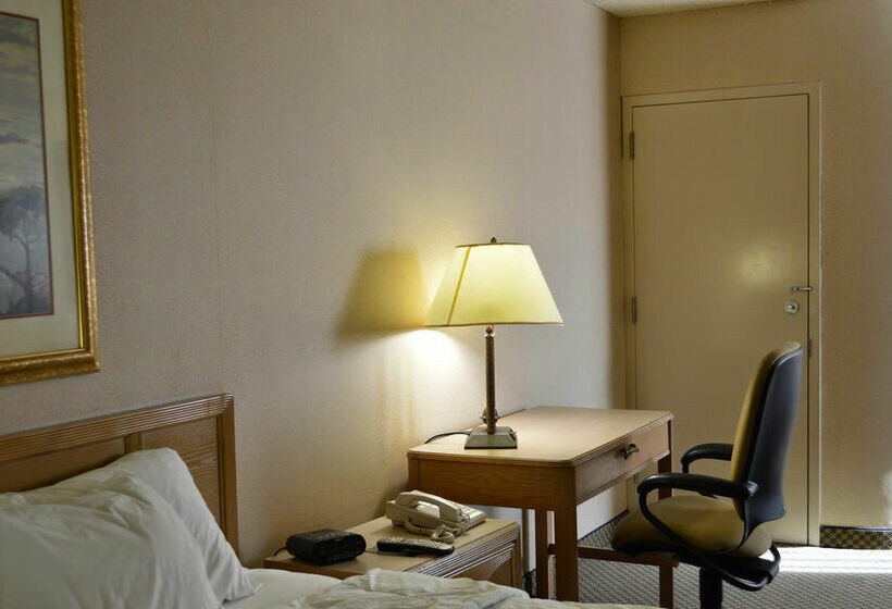 Clarion Hotel Muscatine