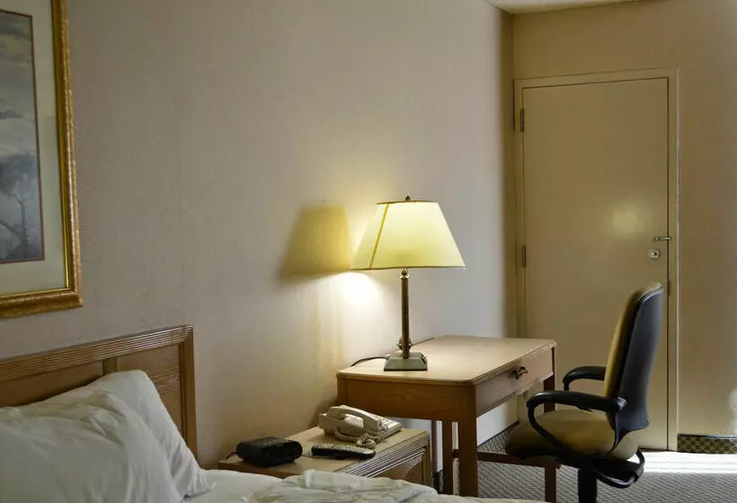 Clarion Hotel Muscatine