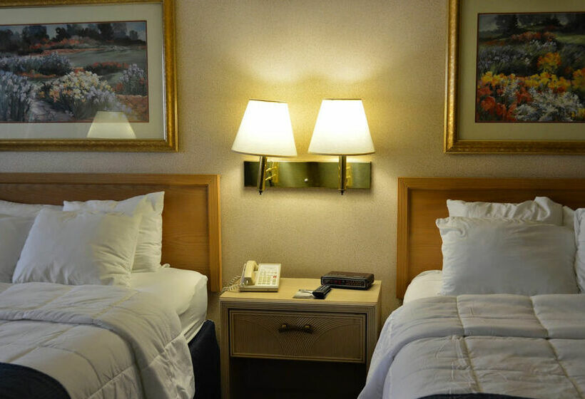 Clarion Hotel Muscatine