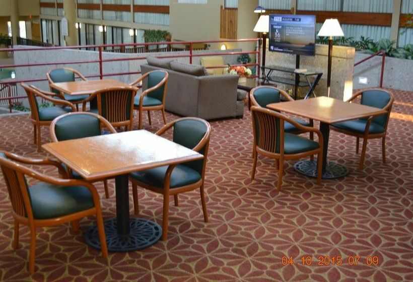 Clarion Hotel Muscatine